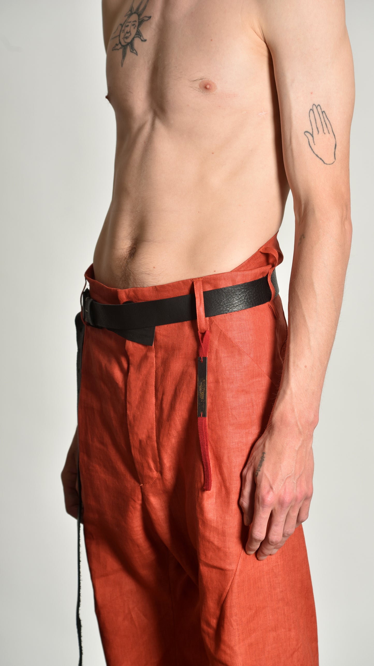 Twistwaist Pleated Decoup Jean