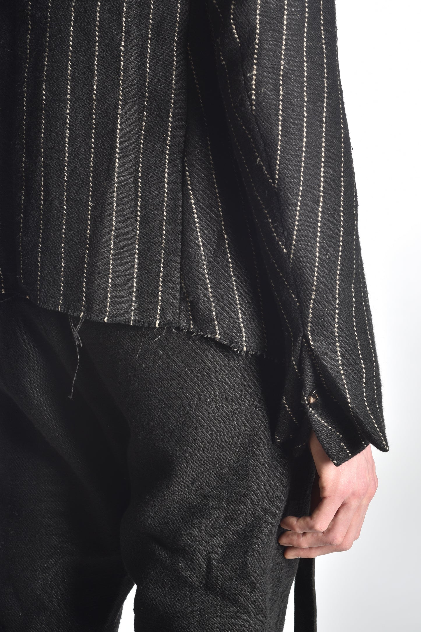 JA81 - Vested Suitjacket