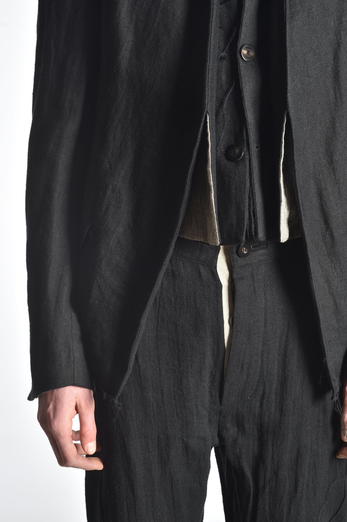 TR51 - Cropped In-Leg Decoup Pants (last one size 48)