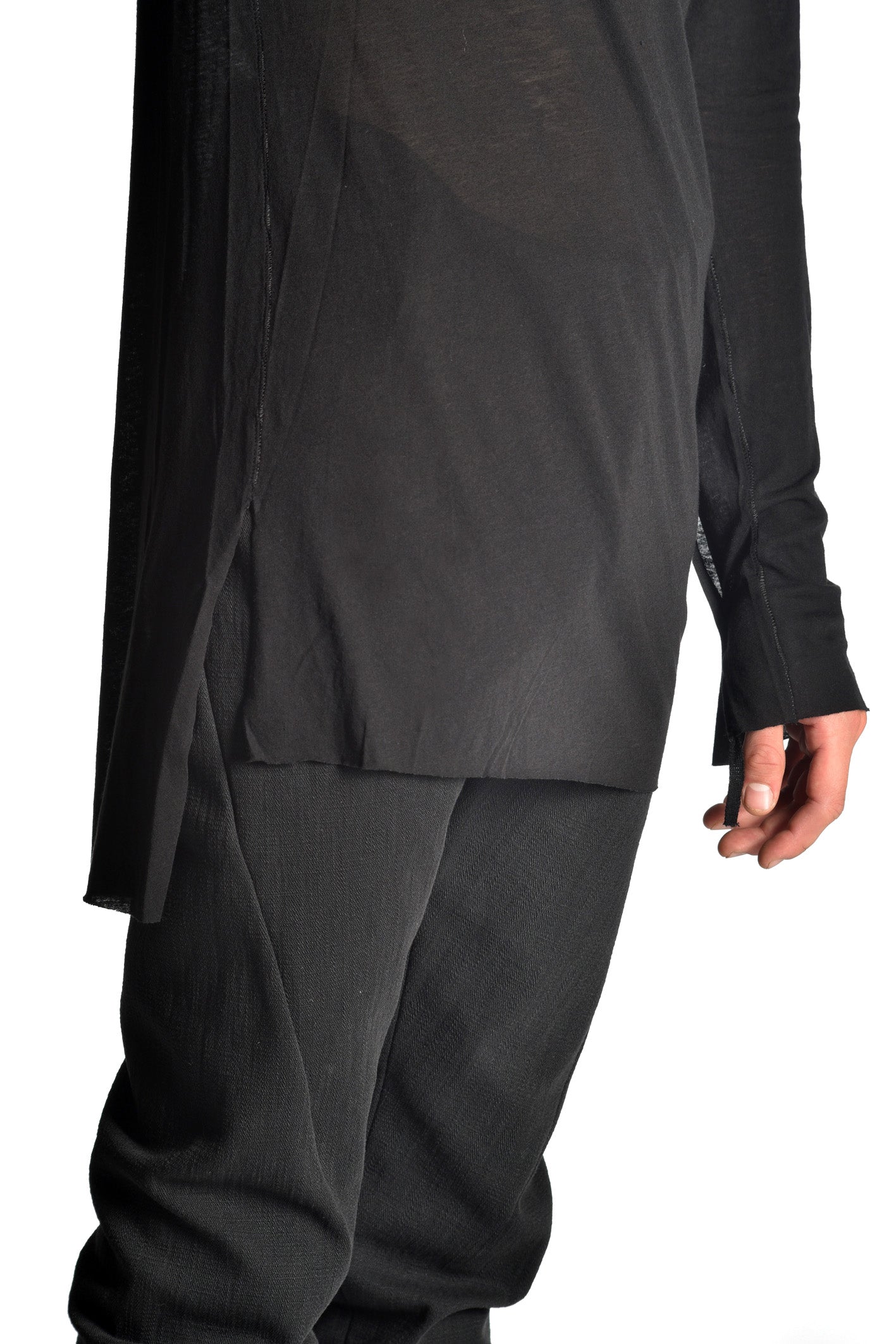 Longsleeved Fitted T-Shirt