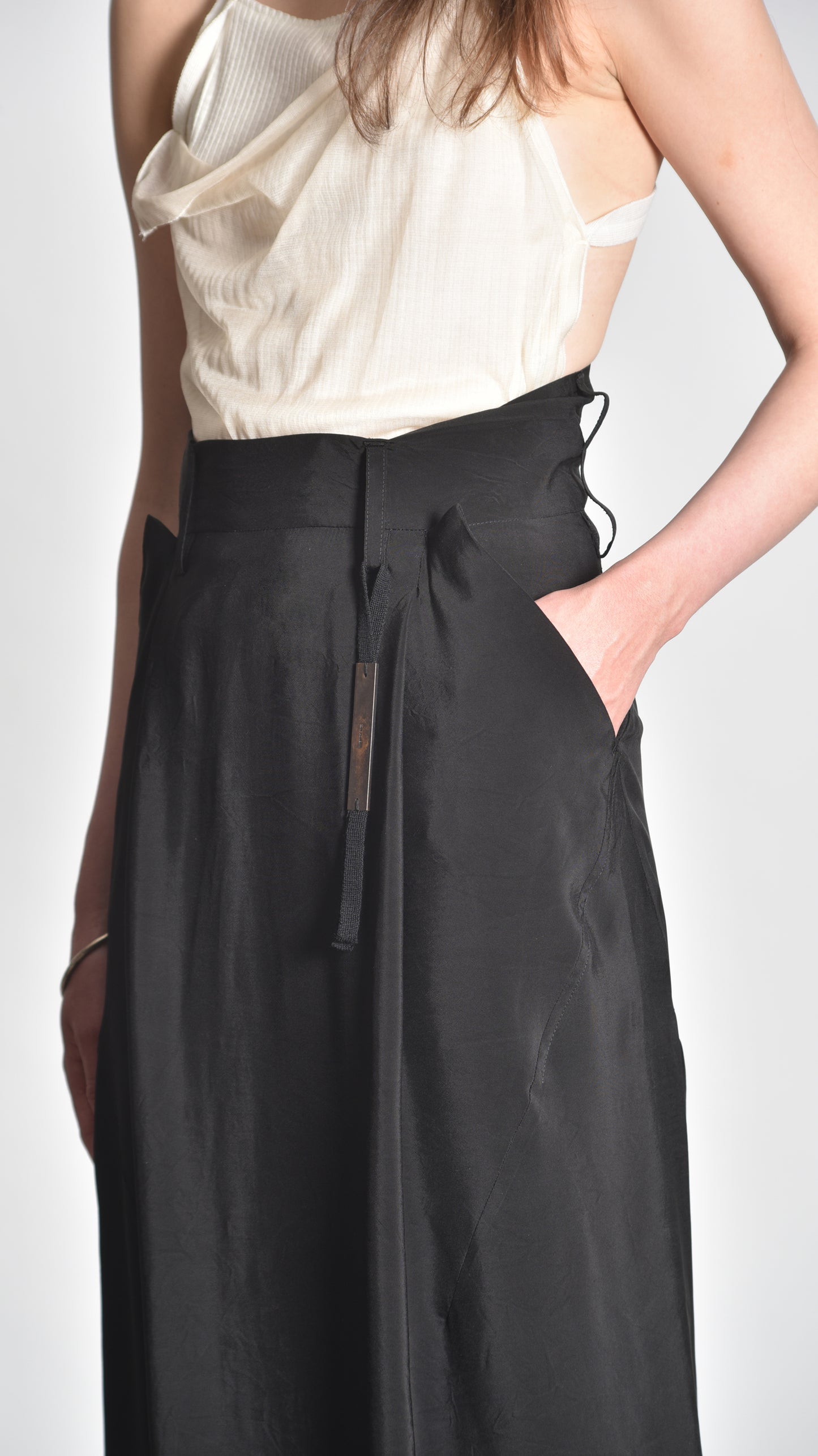 Twistwaist Decoup Skirt