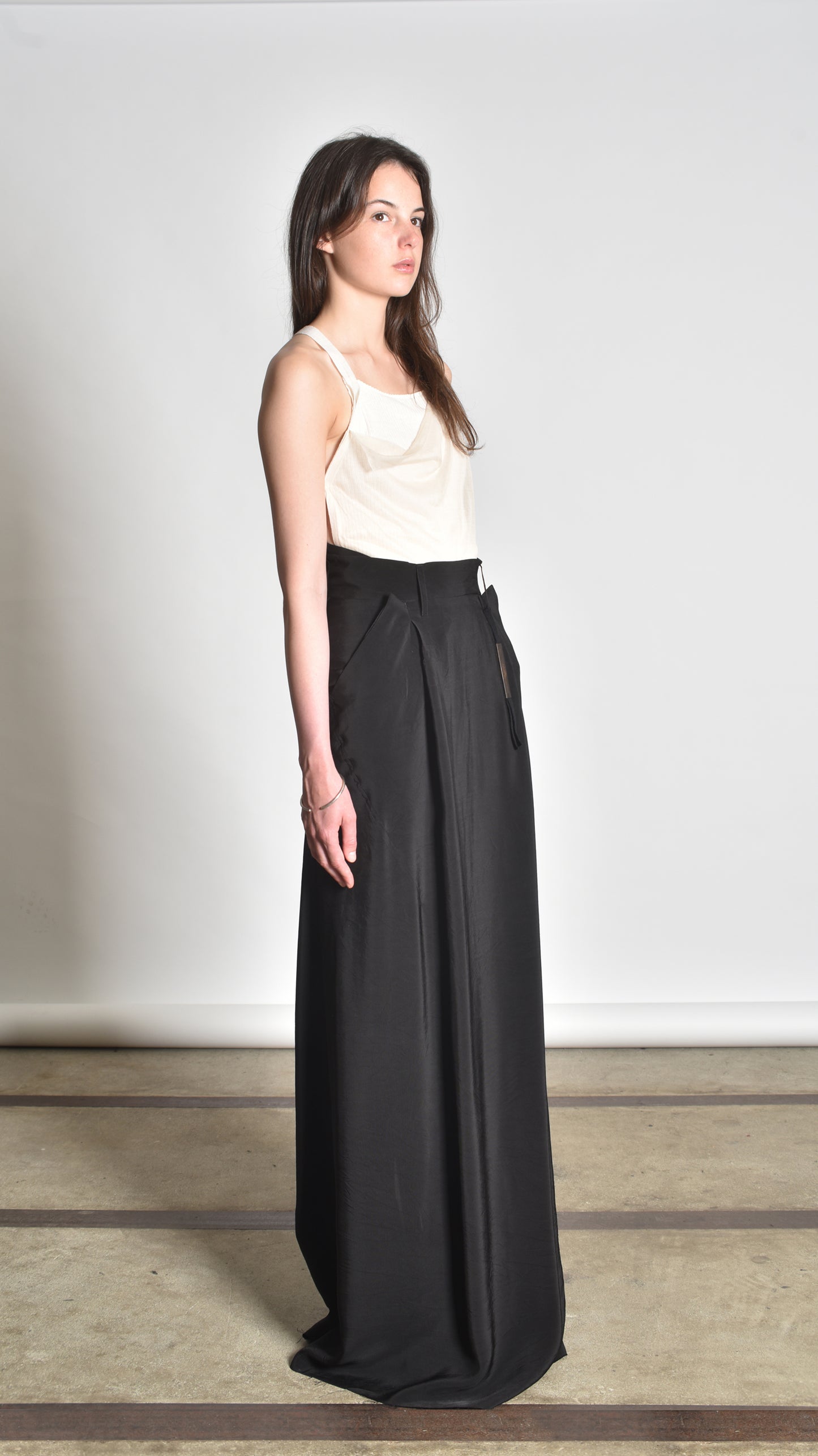 Twistwaist Decoup Skirt